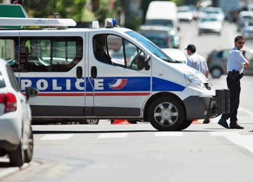 Marsiglia, Professore Scuola Ebraica Accoltellato da Jihadisti: non Rischia Vita