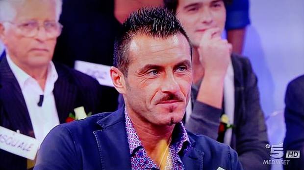 Uomini e Donne: Sossio Aruta Corteggiatore al Trono Over, dal Calcio alla Tv