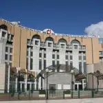 Roma, Cancro di 30 kg Asportato al Regina Elena: Intervento di 7 Ore