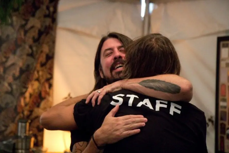 Foo Fighters Estasiano Cesena: Dave Grohl Chiama Fabio Zaffagnini sul Palco