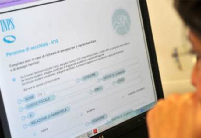 Pietrasanta: Riscuote Pensione Marito Morto, Vedova Arrestata