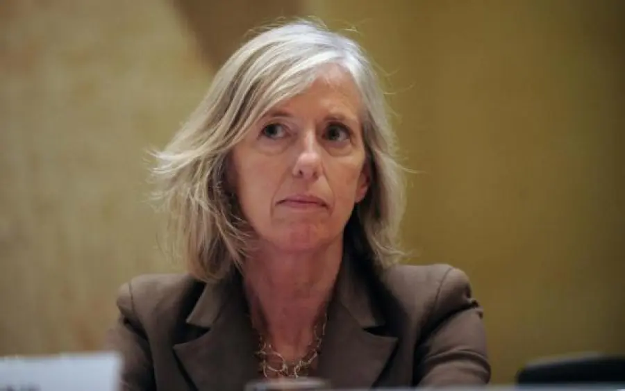 Bimba Malata di Aids Tornerà a Scuola, Promessa di Giannini