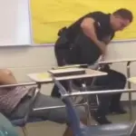 Usa, Poliziotto Entra in Classe e Picchia Studentessa di Colore