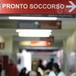 Pisa, Infermiere Ricoverato per Faringo-Tonsillite: niente Meningite