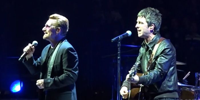 U2 e Noel Gallagher Cantano "All You Need Is Love" all'O2 Arena