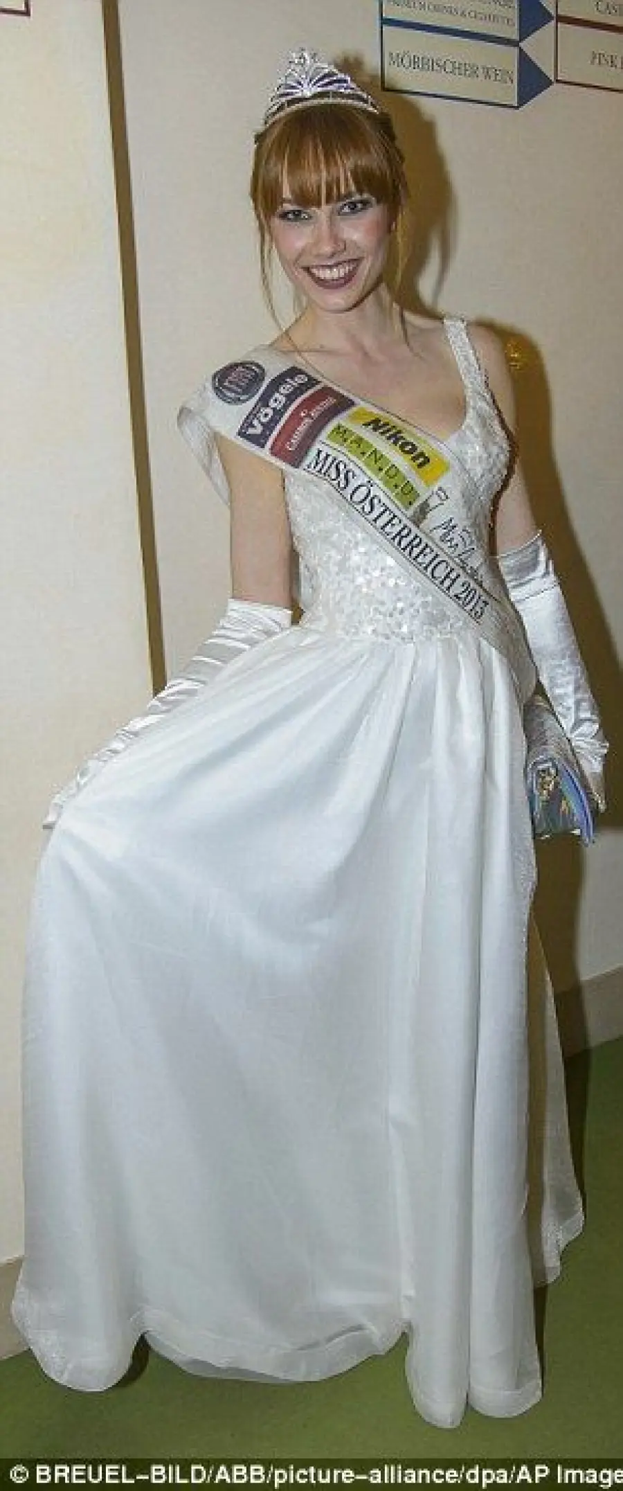 Ex Miss Austria Cade In Burrone Mentre Fa Jogging: Ena Kadic Grave