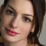 Anne Hathaway Snobba Colazione: Chef Ammonito 3 Volte