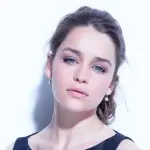 Emilia Clarke: Esquire la Incorona Donna più Sexy al Mondo