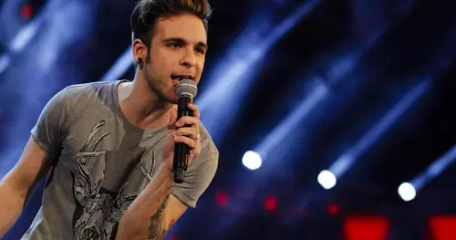 ALESSIO BERNABEI FIRMA CONTRATTO CON WARNER MUSIC: PRIMO DISCO NEL 2016