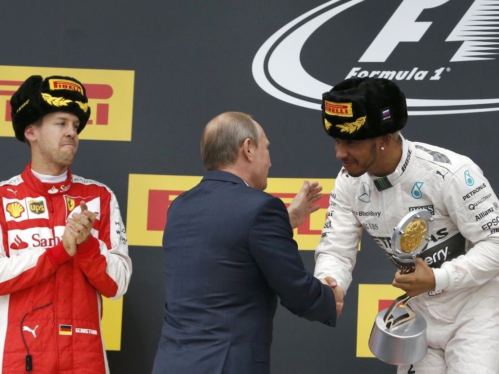 Formula 1: Hamilton batte Senna, Trionfo in Russia. Rosberg Out