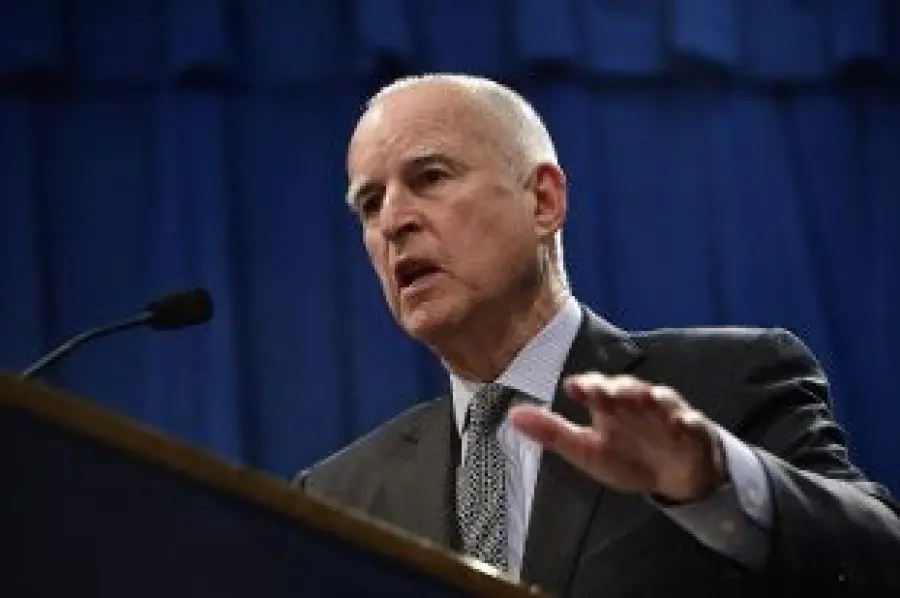 California: Suicidio Assistito E' Legge, Brown Firma Testo