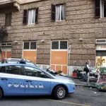 Roma, Commesso Molestava Clienti: Denunciato per Tentata Violenza Sessuale