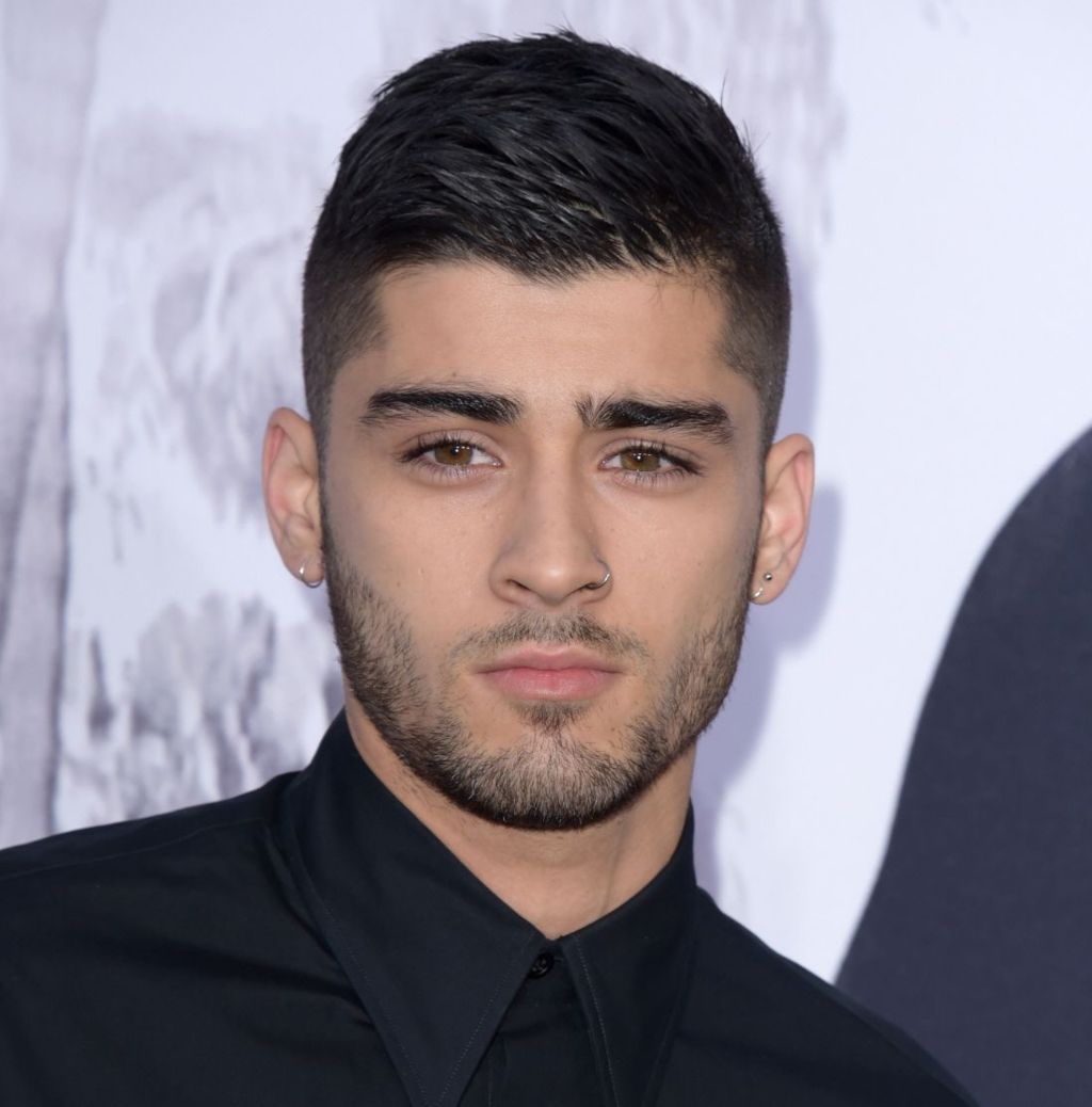 One Direction, Zayn Malik Innamorato? Foto con Biondina su Instagram