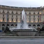 Roma, Turisti Inglesi Sorpresi in Fontana delle Naiadi: Denunciati