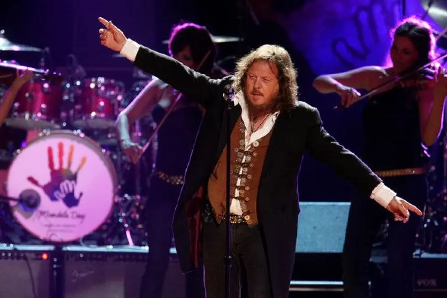 Zucchero Compie 60 anni: Tanta Voglia di Cantare ed Emozionare