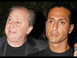 Lele Mora, Stilettata a Fabrizio Corona: 