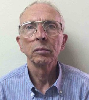 CASERTA, ANZIANO SPARA A 'LUCCIOLA': VOLEVA SPOSARLA