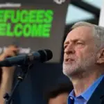 Gran Bretagna, Corbyn non canta inno inglese: polemiche