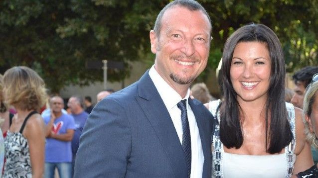 Giovanna Civitillo fa concorrenza a suo marito Amadeus?