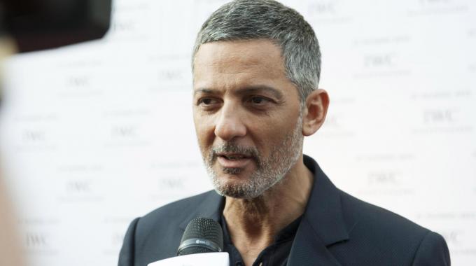 Fiorello confessa: "Avevo cancro ai testicoli", rivelazione su Periscope