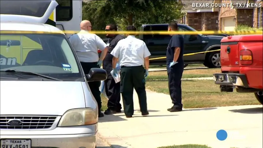 Usa, video choc: uomo alza mani e poliziotti lo uccidono