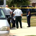 Usa, video choc: uomo alza mani e poliziotti lo uccidono