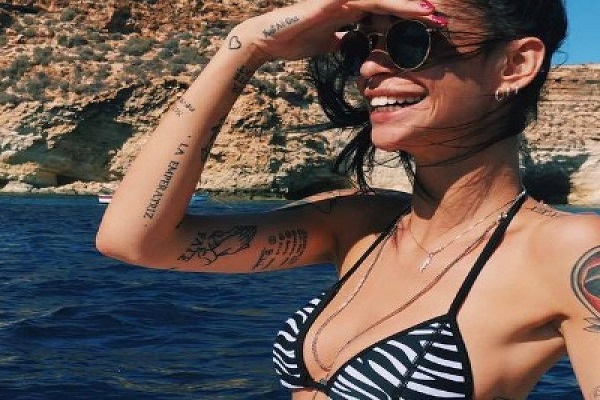 Valentina Dallari anoressica: "Sto cercando di ritrovare la felicità"