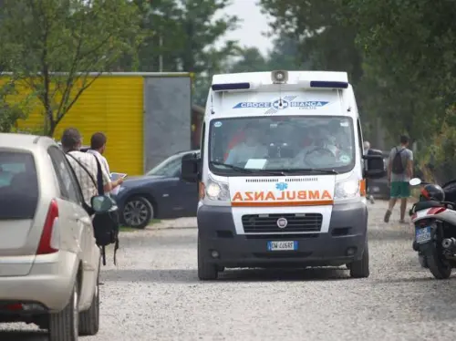 Roma, infermiere ruba 2.000 euro in casa anziana morta: arrestato