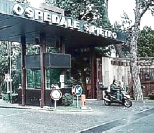 Roma: incidente mortale sulla Cassia, auto contro scooter. Due morti