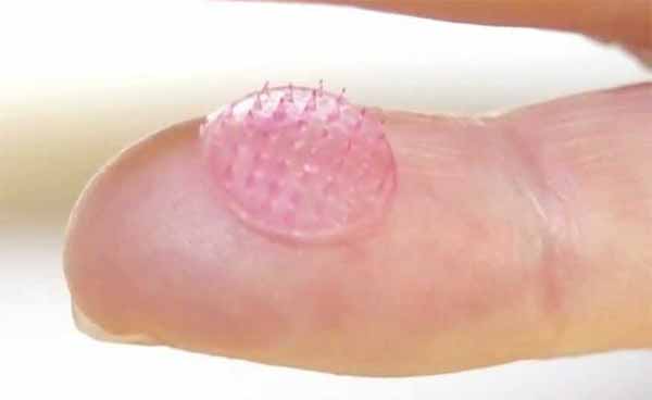 Vaccino antinfluenzale: cerotto soppianterà siringa, timorosi dell'ago esultano