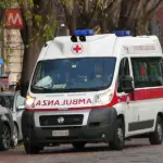 Roma, donna accusa malore: compagno danneggia ambulanza e picchia autista