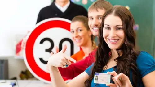 Riforma del Codice della Strada: ok a passeggero sul motorino