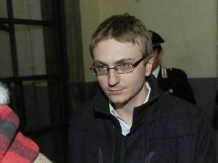 Alberto Stasi licenziato da studio commercialista: non piace ai clienti