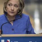 Hillary Clinton: legale consegna server privato all'FBI, contiene mail importanti