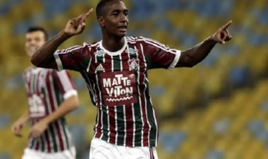 Gerson alla Roma: è fatta, brasiliano firma contratto quinquennale