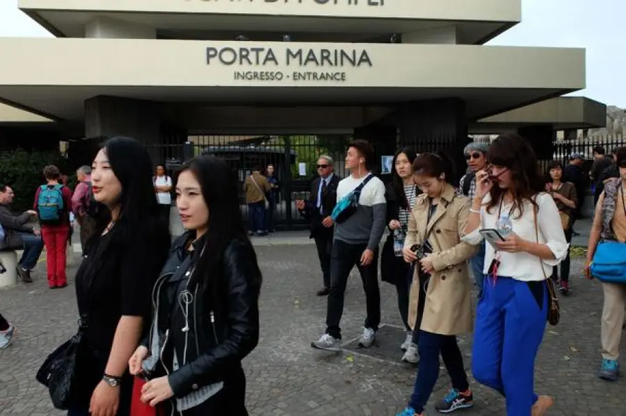 Pompei, cancelli chiusi per assemblea a sorpresa. Franceschini: 