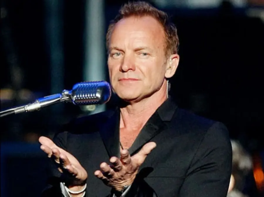 Barolo Collisioni 2015: Sting incanta pubblico e chiude settima edizione