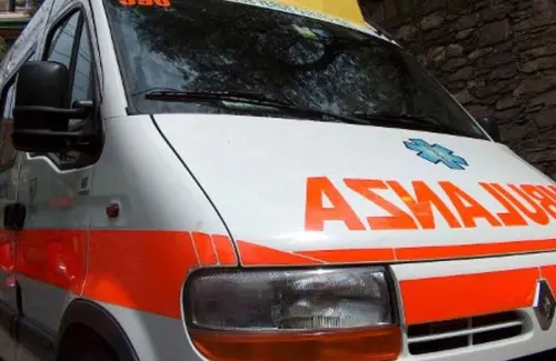 Bellizzi, auto contro albero: muoiono due ventenni