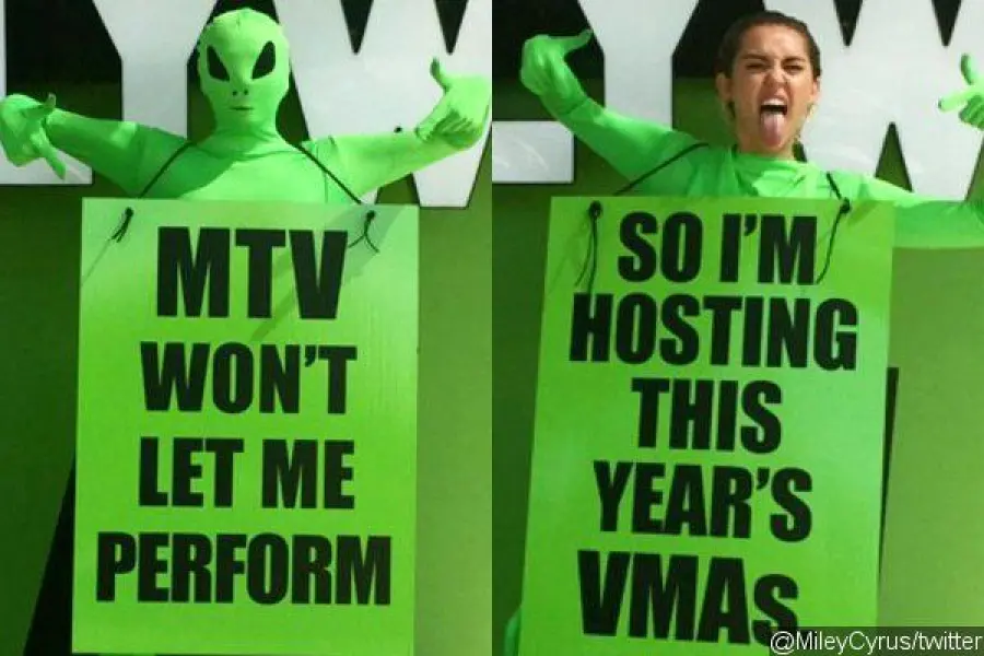 Miley Cyrus condurrà MTV Video Music Awards: annuncio su Twitter