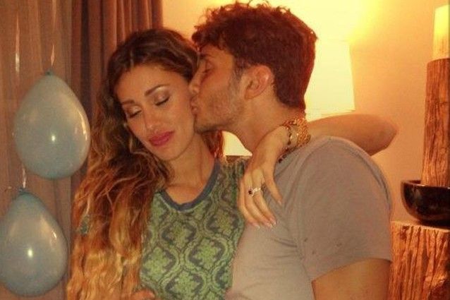 Belen e Stefano, ma quale crisi: vogliono un altro figlio!
