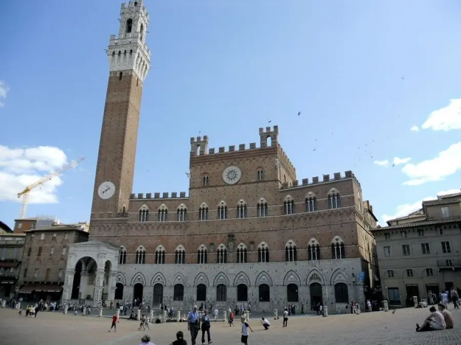 Duomo di Siena: "La Divina Bellezza - Discovering Siena", foto su facciata