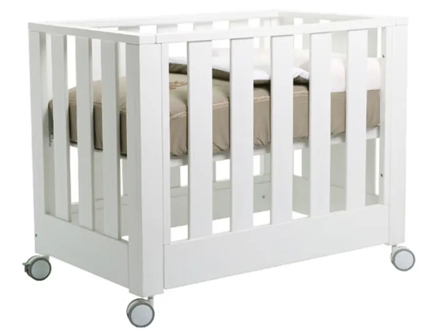 Burigotto SA del gruppo PegPerego richiama culla per bambini. Pericolo soffocamento per neonati e bambini