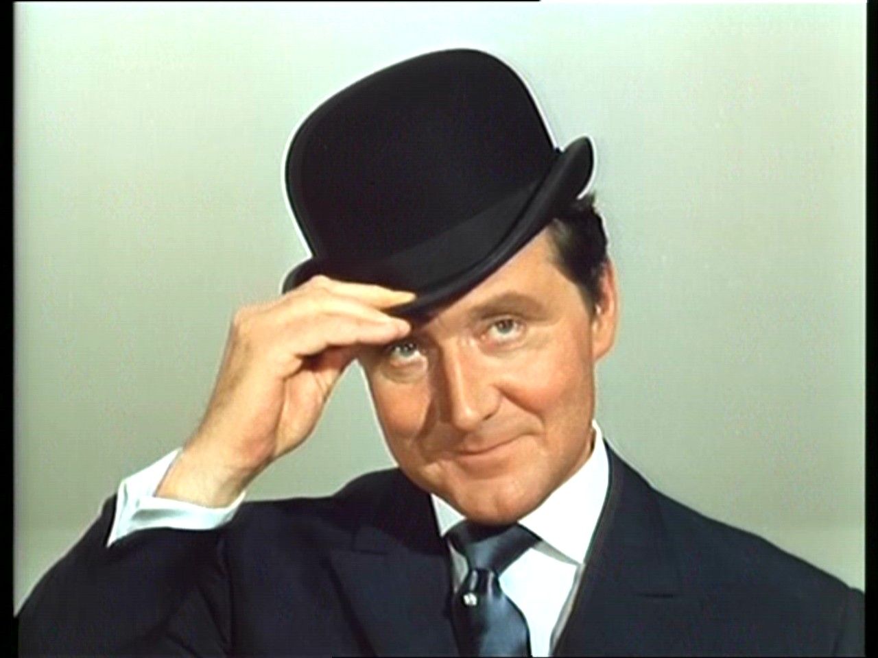Patrick Macnee è morto: John Steed in 