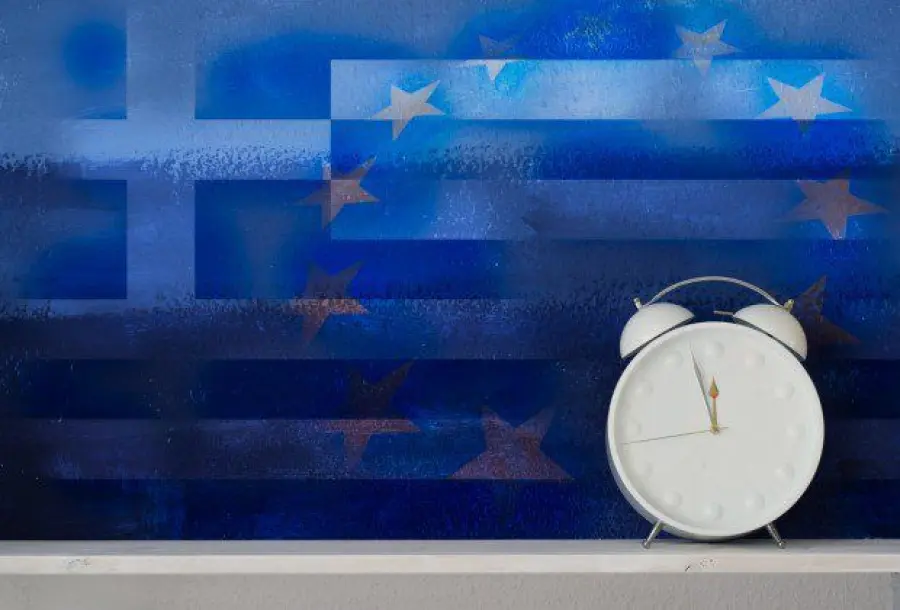 Grecia, default vicino: Tsipras non si inchina all'Eurogruppo e indice referendum