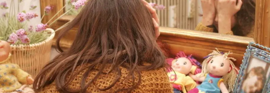 Chioggia, rapporti 'intimi' davanti alle figlie: 47enne denunciata