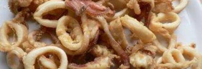 Roma, larve nella frittura di pesce: chiuso ristorante al Pigneto