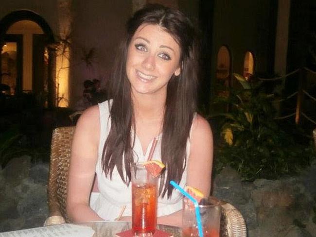 Gb, scopre su Google di avere tumore al fegato: medici non le credono. 19enne muore