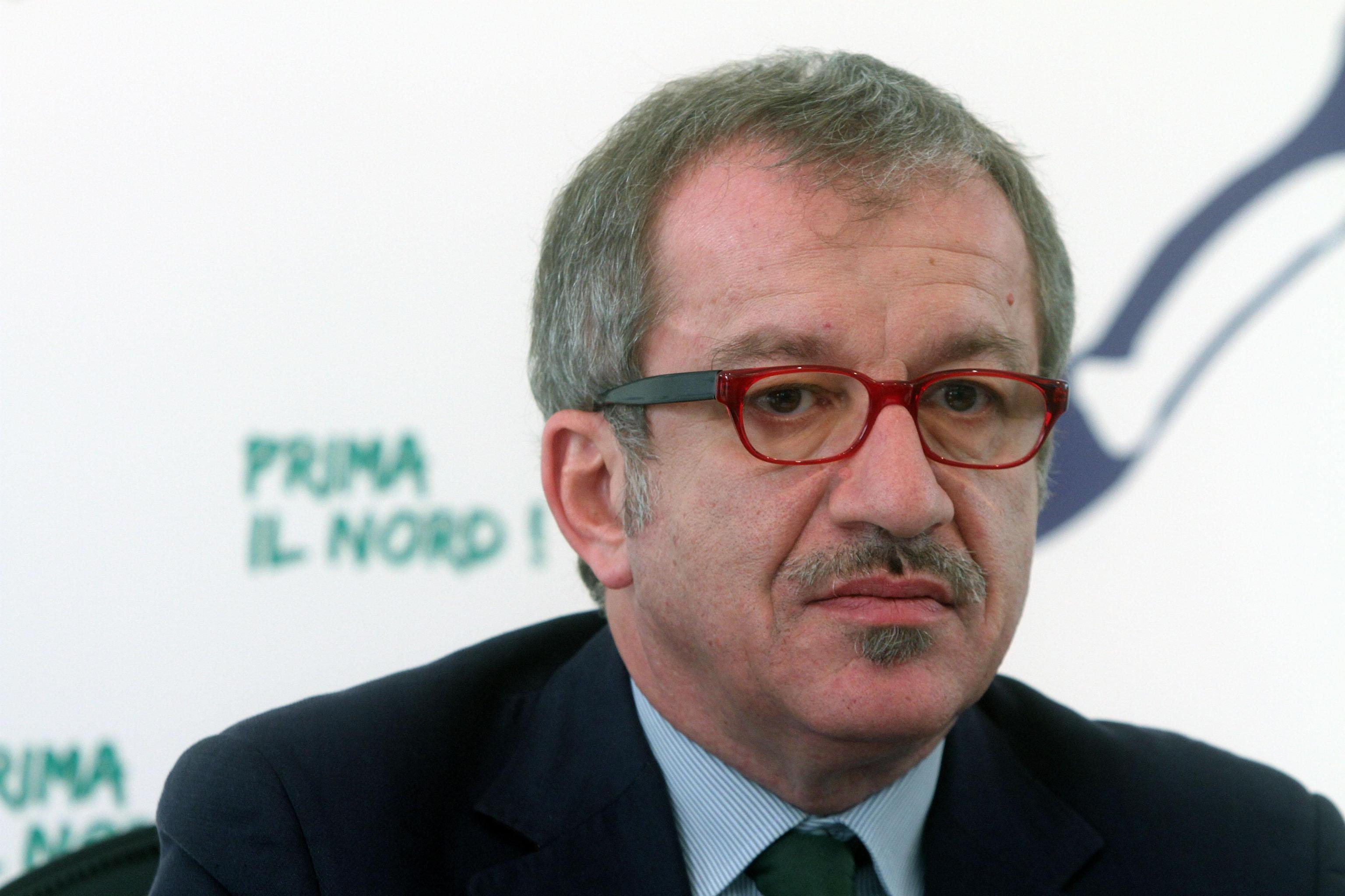 Lombardia, Maroni invia ispettori Asl nei centri accoglienza immigrati