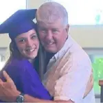 Nel 1998 la salvò da un incendio: oggi è andato alla sua festa del diploma