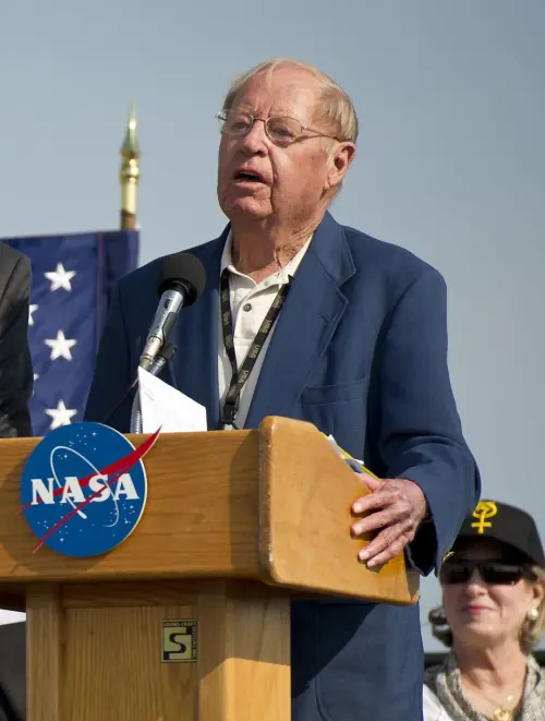 Apollo 11: Jack King è morto, annunciò count down missione